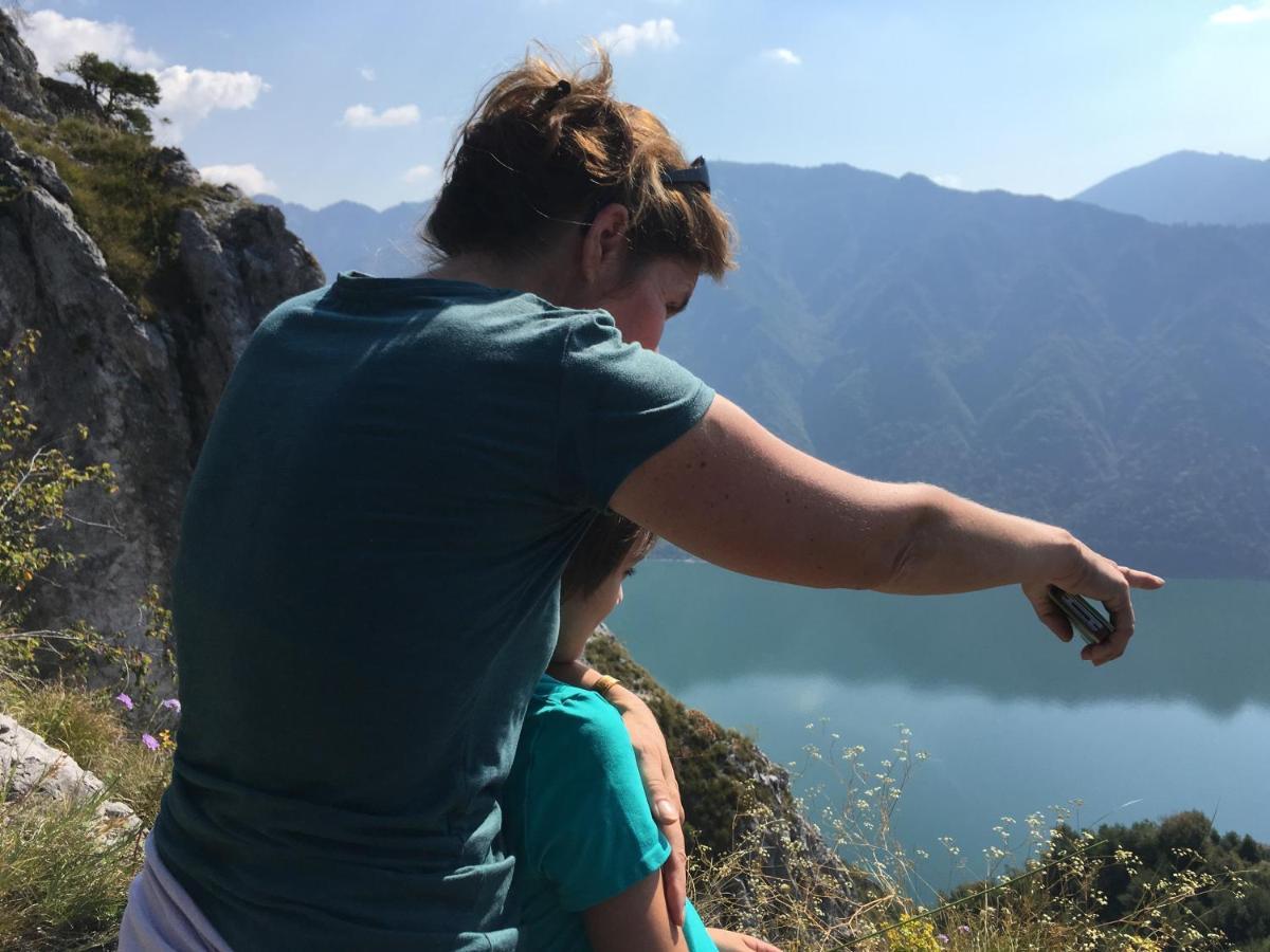 Casa Carla, Bis 4 Personen, Garten, Balkon Mit Blick Auf Den See Und Die Berge Crone Екстер'єр фото
