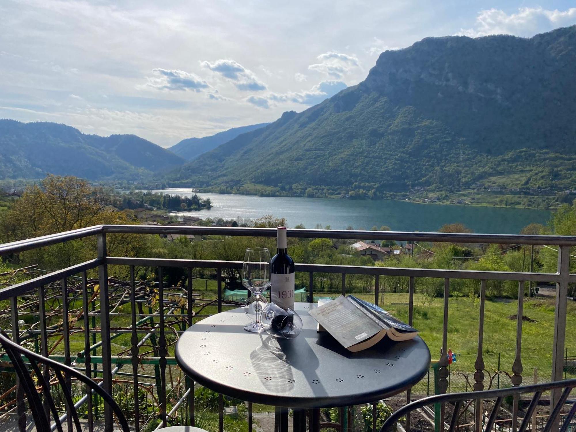 Casa Carla, Bis 4 Personen, Garten, Balkon Mit Blick Auf Den See Und Die Berge Crone Екстер'єр фото