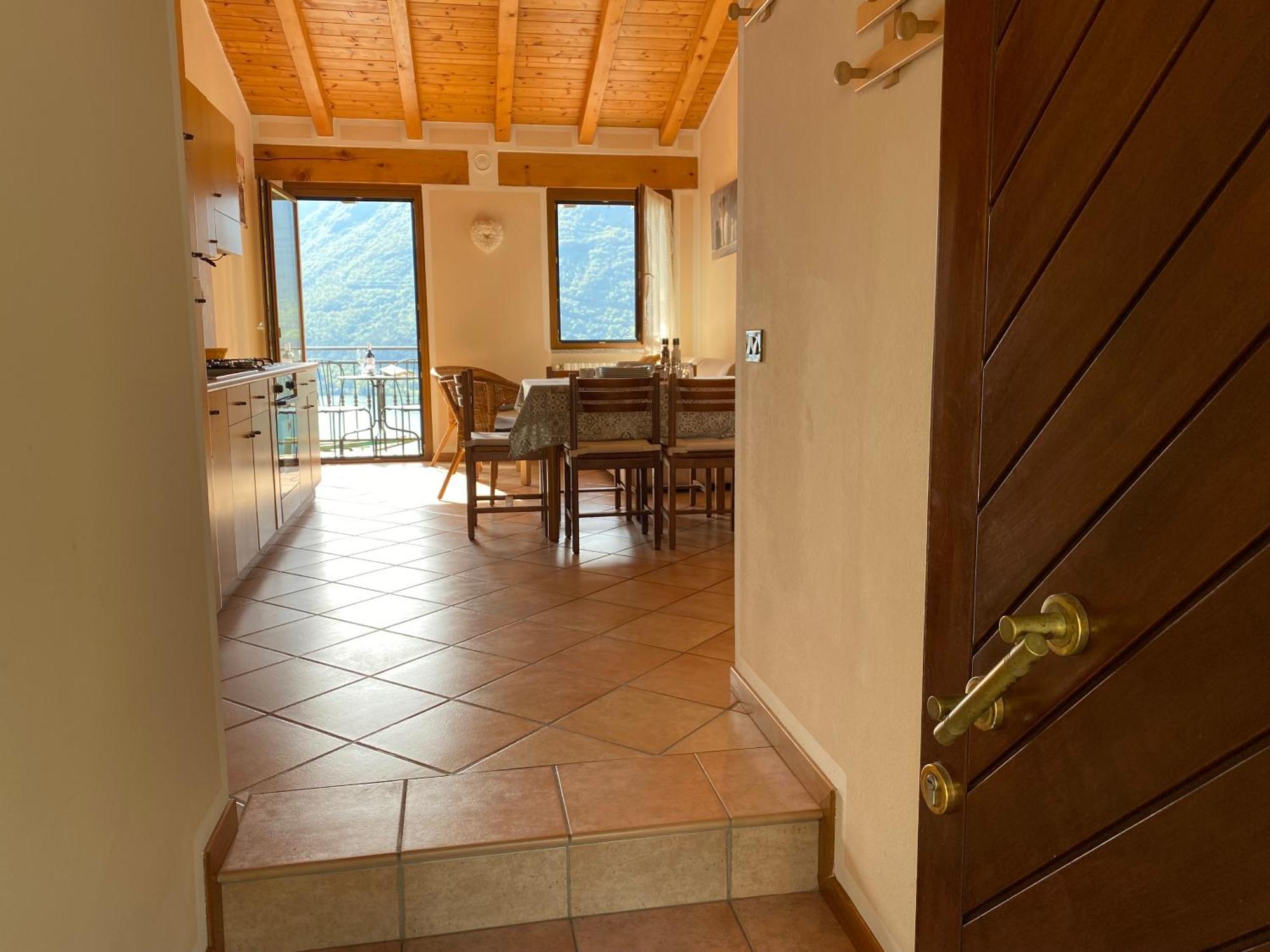 Casa Carla, Bis 4 Personen, Garten, Balkon Mit Blick Auf Den See Und Die Berge Crone Екстер'єр фото